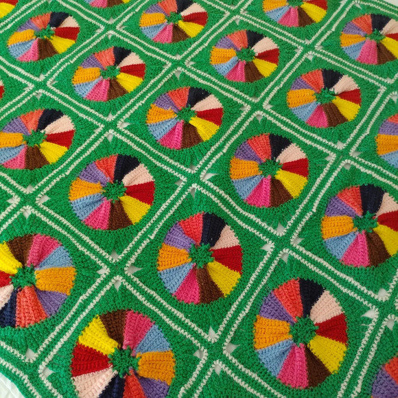 Afghan Color Wheel Hand-knitted Throw Blanket Cover Knit Circle Pattern Artisan - Picture 11 of 13